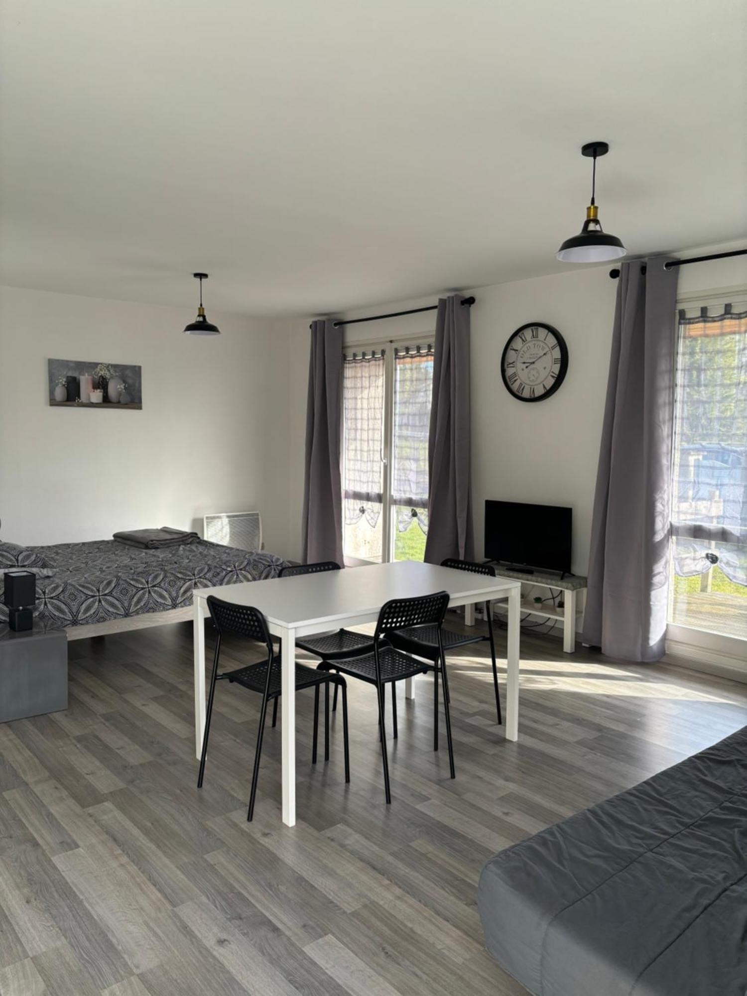 Studio Albert Avec Terrasse A Proximite De Metz Eksteriør billede