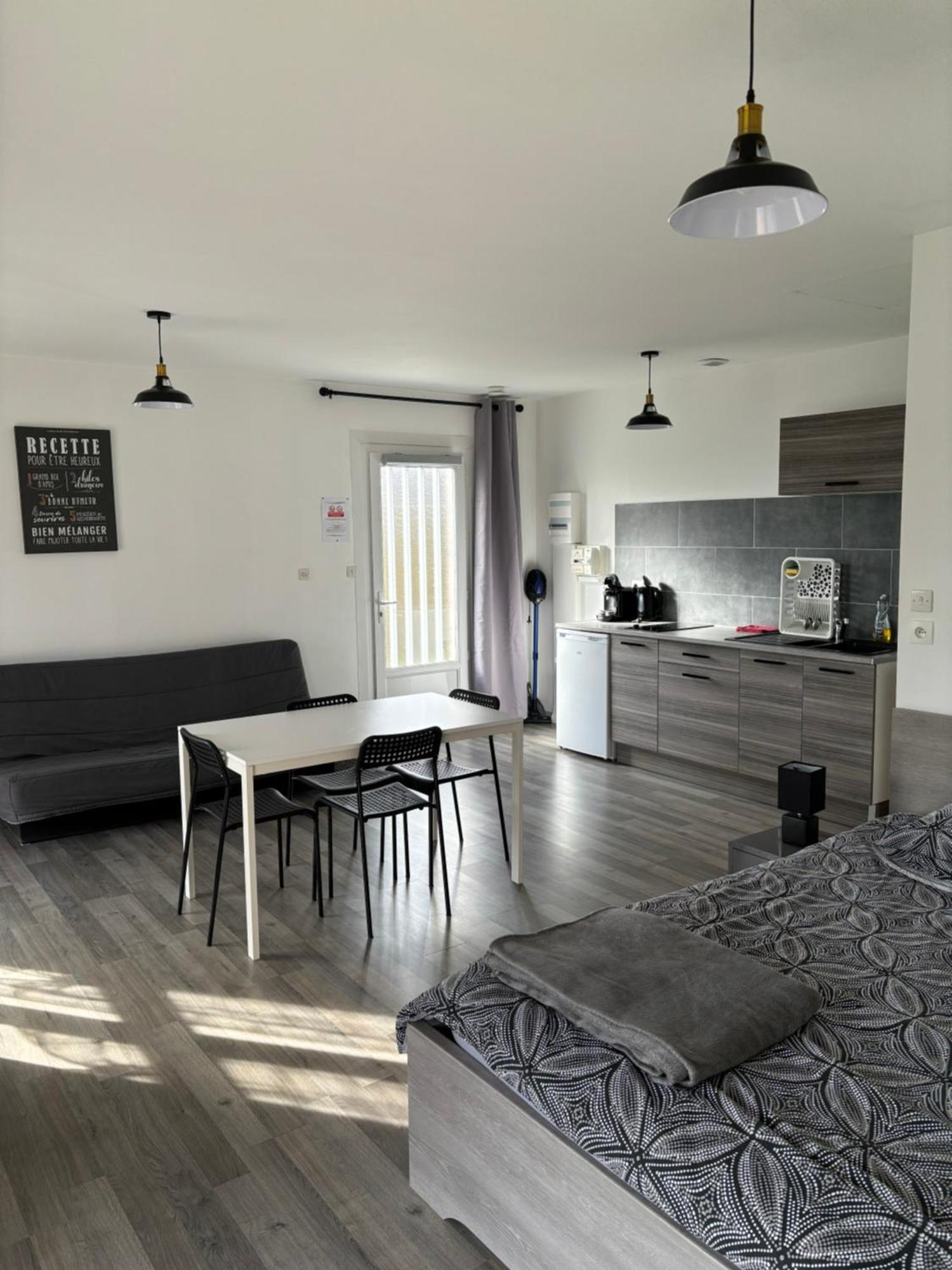 Studio Albert Avec Terrasse A Proximite De Metz Eksteriør billede